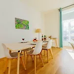 The Savoy Truffle A Chic Retreat With The View Appartement