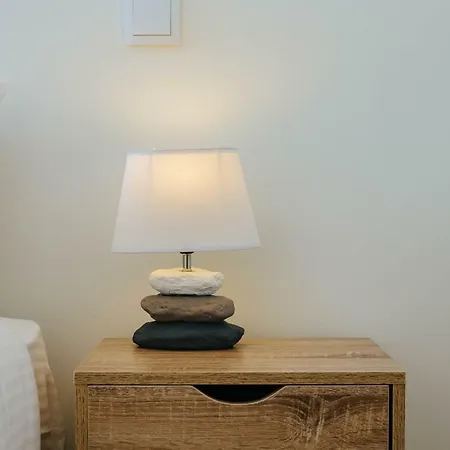 Minimal Lust R2 Apartment Lisbon